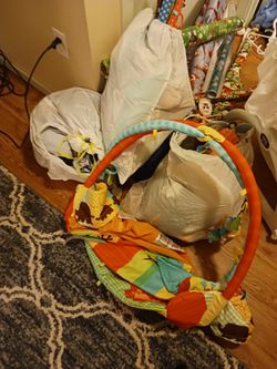 Baby Mat And 0-3 Month Baby Girl Clothing TONS!!