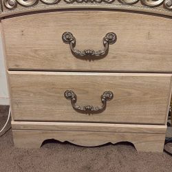 Drawer And 2 Nightstands 