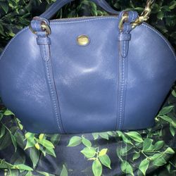 EUC Coach Peyton Cora Domed Satchel- Navy Blue