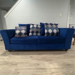 Modern Navy Blue Sofa w/ Pillows 