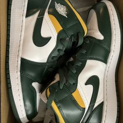 Jordan 1 Mid Sonics