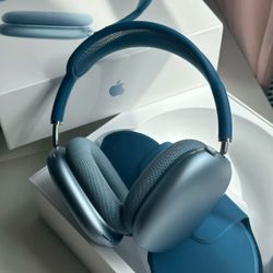 Brand New Apple AirPods Max USB-C Headphones - Blue  MWW43AM/A / A3184