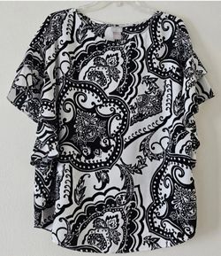 Chico's  Size 3 White Black Paisley Ruffle Short Sleeve Blouse Top