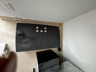 Black Electric Cooktop with 5 Burners  Model  CEM365CB/01