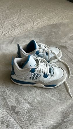 Tenis Nike yordan size 12 de niño