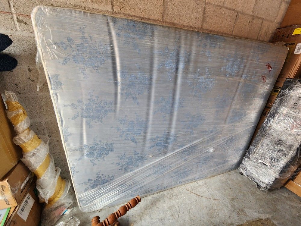 Queen size box spring