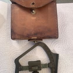 Vintage military Clinometer machine gun M 1917 model # 34560 with leather case 