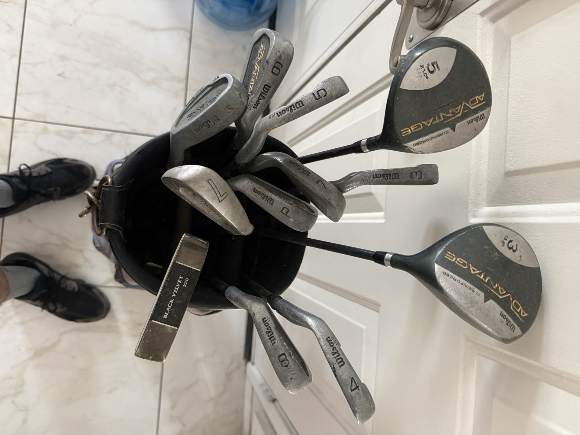 GOLF CLUBS WITH BAG