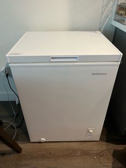 Insignia Freezer Chest