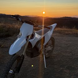 STARK VARG MOTORBIKE 