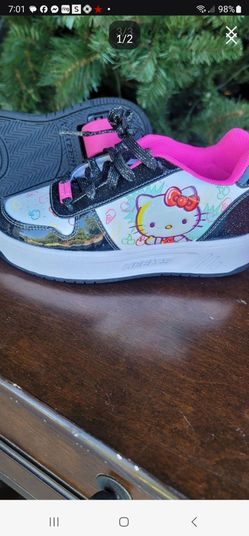 Girls hello kitty skate shoes new size 2