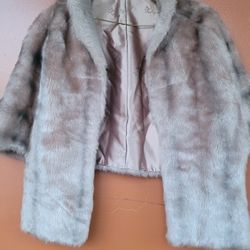regina glenara by glenoit faux fur cape shawl coat halloween costume