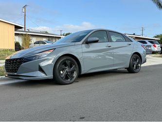 Hyundai Elantra 2023