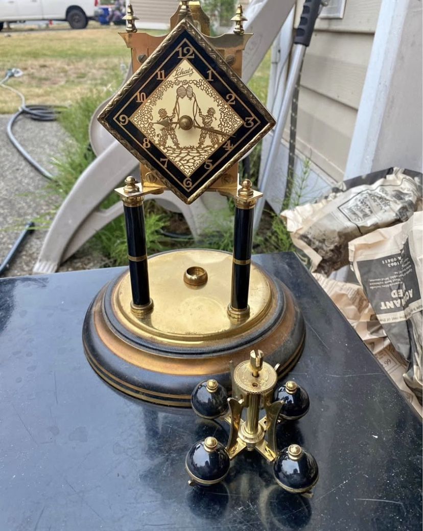 vintage Schatz 400 day anniversary clock made in 1952