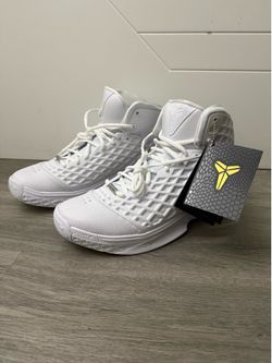 Kobe 3 Protro ‘Halo’
