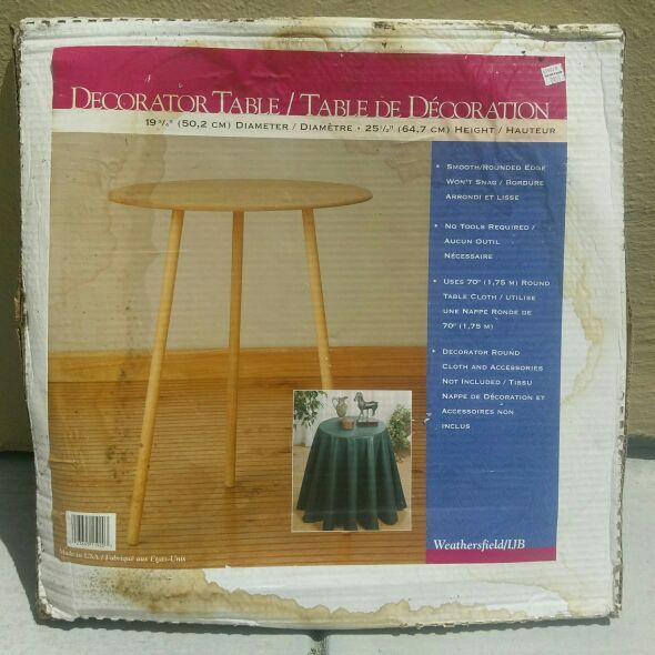 Weathersfield Round Decorator Table For In San Mateo Ca Offerup 15sold