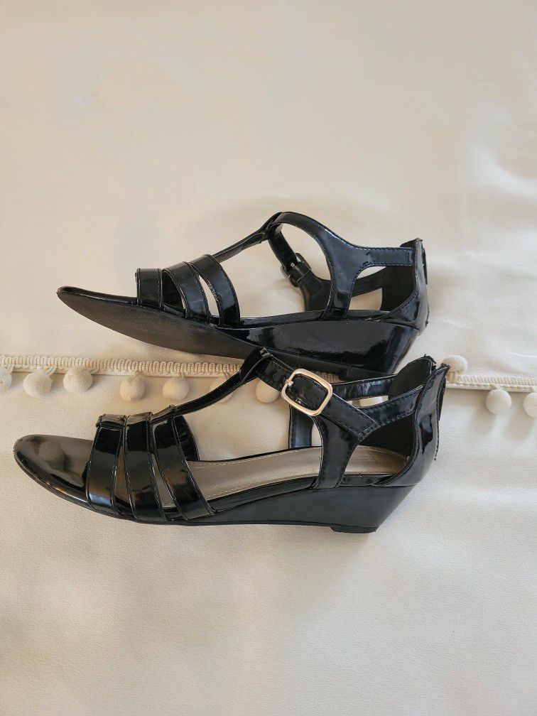 Black Sandals Laura Scott Size 6