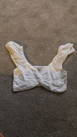 American Eagle white crop top S