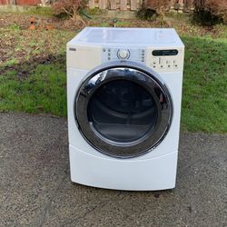 Kenmore Dryer. 