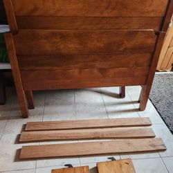 vintage Solid Wood TWIN bed- headboard/footboard/Rails & slats