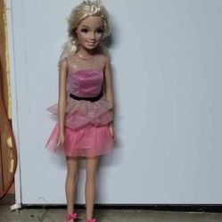 Muñeca Grande Barbie / Big Barbie Doll 