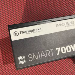 Thermaltake 700 Watt Power Supply