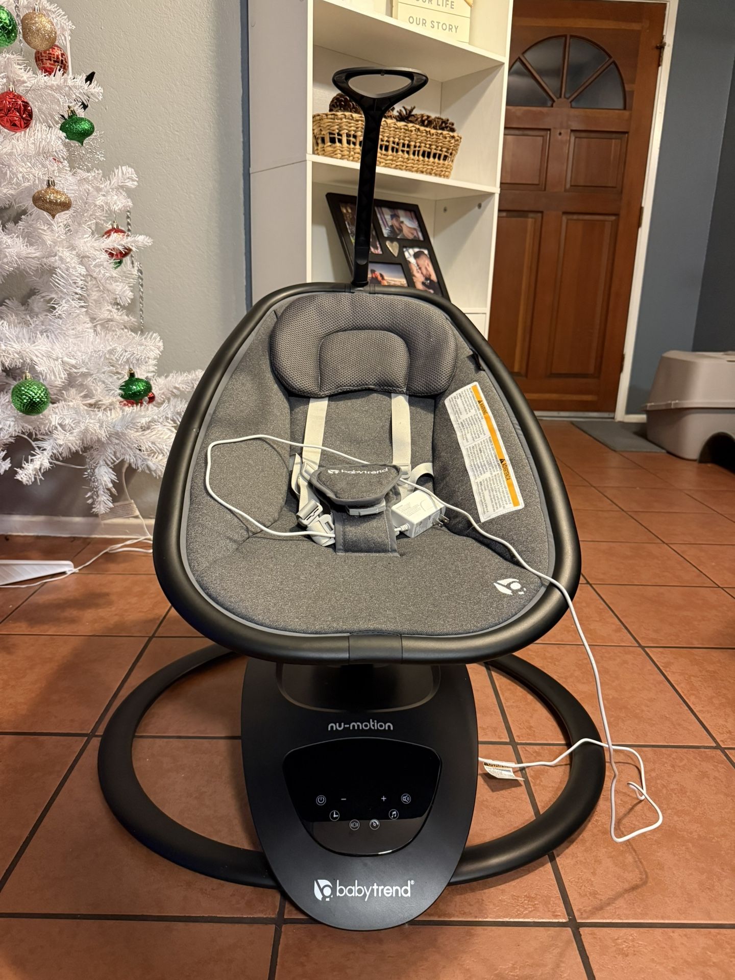 BEST BABY TREND NU-MOTION SWING! 