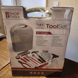 Pro Shop Tools 141 Piece Set