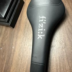 Fizak taige saddle