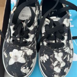 Little Girls Size 10.5 Vans 