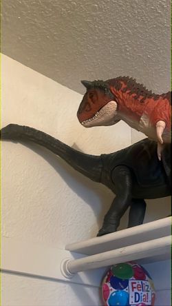4 Dinosaurs