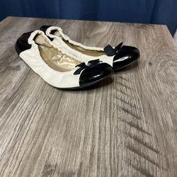TAHARI- Low Heel Dress Shoes - Size 7