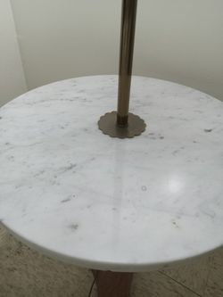 Vintage Classic-Style Marble Table Thumbnail