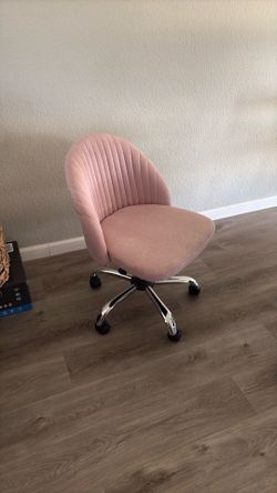 Pink swivel desk chair
