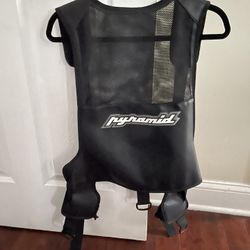 Pyramid Harness EQT Vest Black 