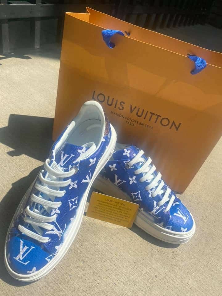 🔥Louis Vuitton Women Sneakers!💕 Shipping only!📦