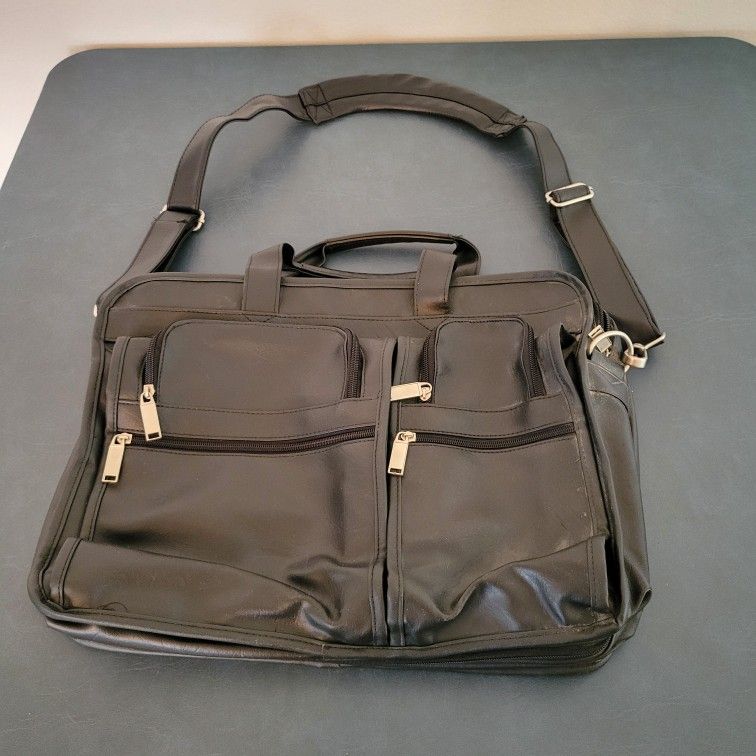 Executive Computer Briefcase/Messenger Bag 15" Interior