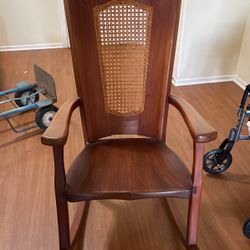Vintage Rocking Chair 