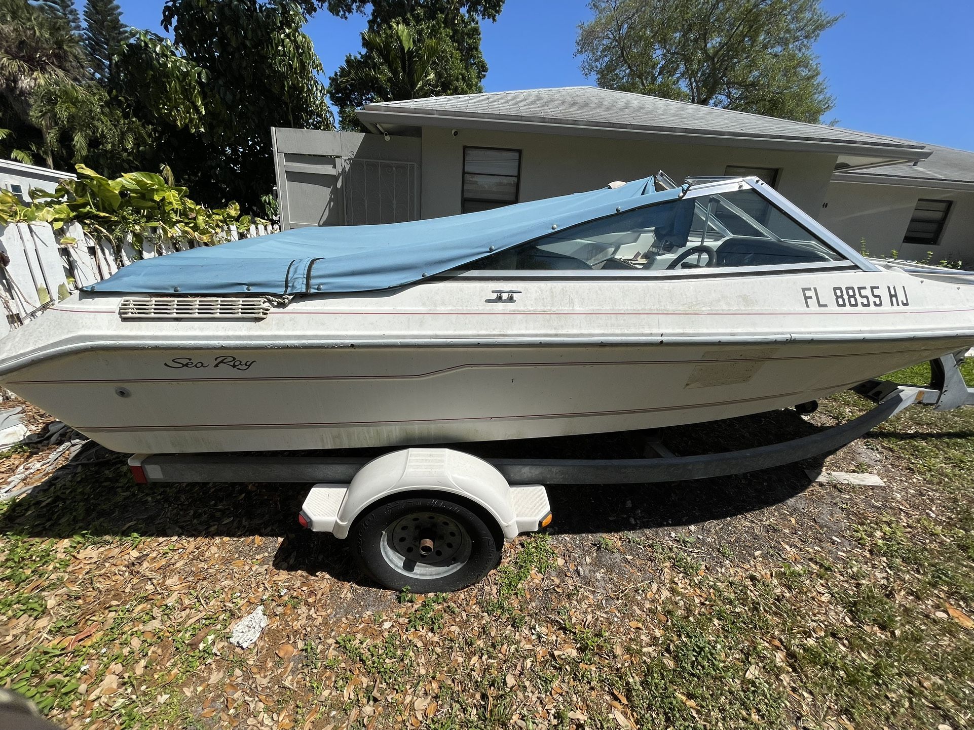 Sea Ray boat With Trailer