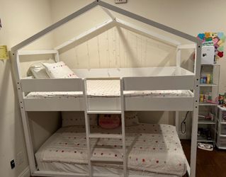 White House Bunk bed