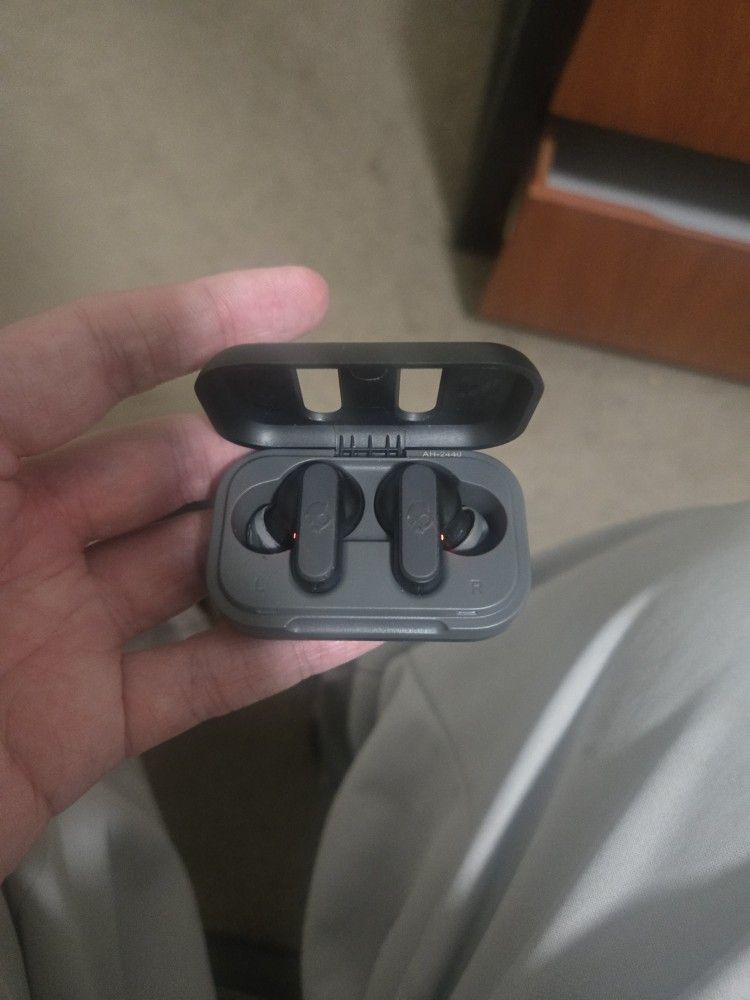 DIME XT 2 Skullcandy Earphones