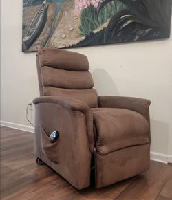 Power Lift Reclining Chair With Heat and Massage