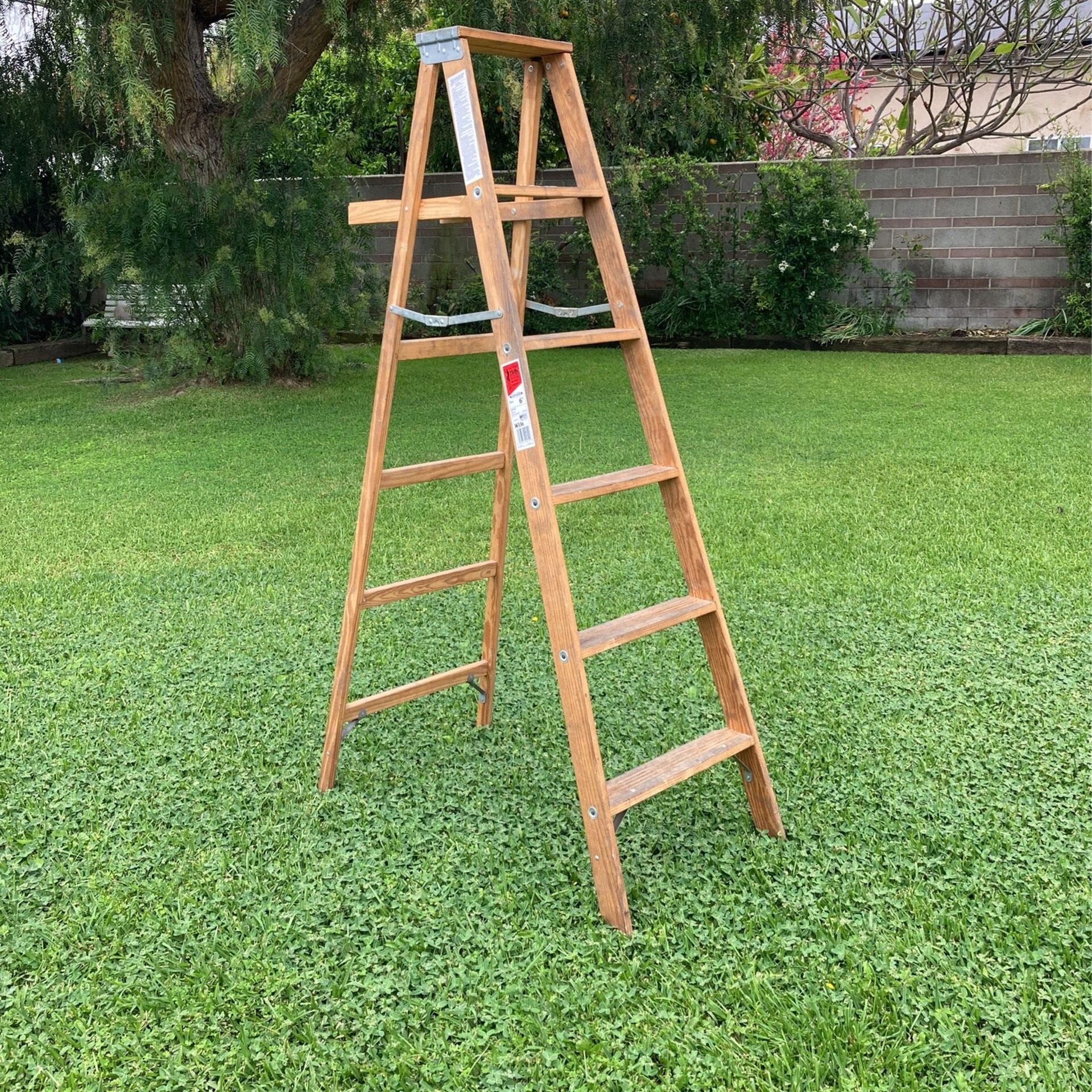 Werner 6 Foot Wood Ladder