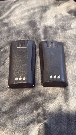 2 motorola cp200d Batteries