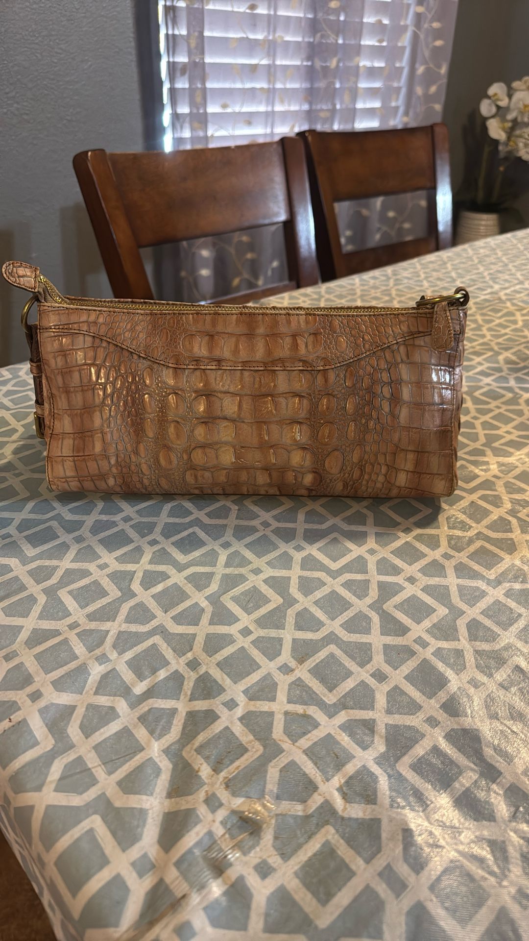 Brahmin bag Color Tan Shoulder Bag Croc Embossed Leather Purse - Good 👍🏻