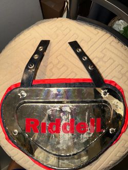 Riddell Backplate and Sport Star Gel Chinstrap.