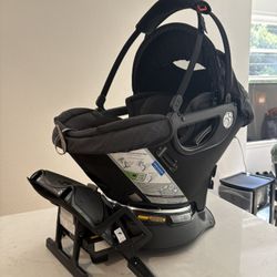 Orbit Baby G5+ Merino Wool Infant Car Seat (+ SmartHub Base). Retail value $600.