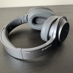 Sony WHH900N Hear On 2 Wireless Overear Noise Cancelling High Resolution Headphones, 2.4 Ounce