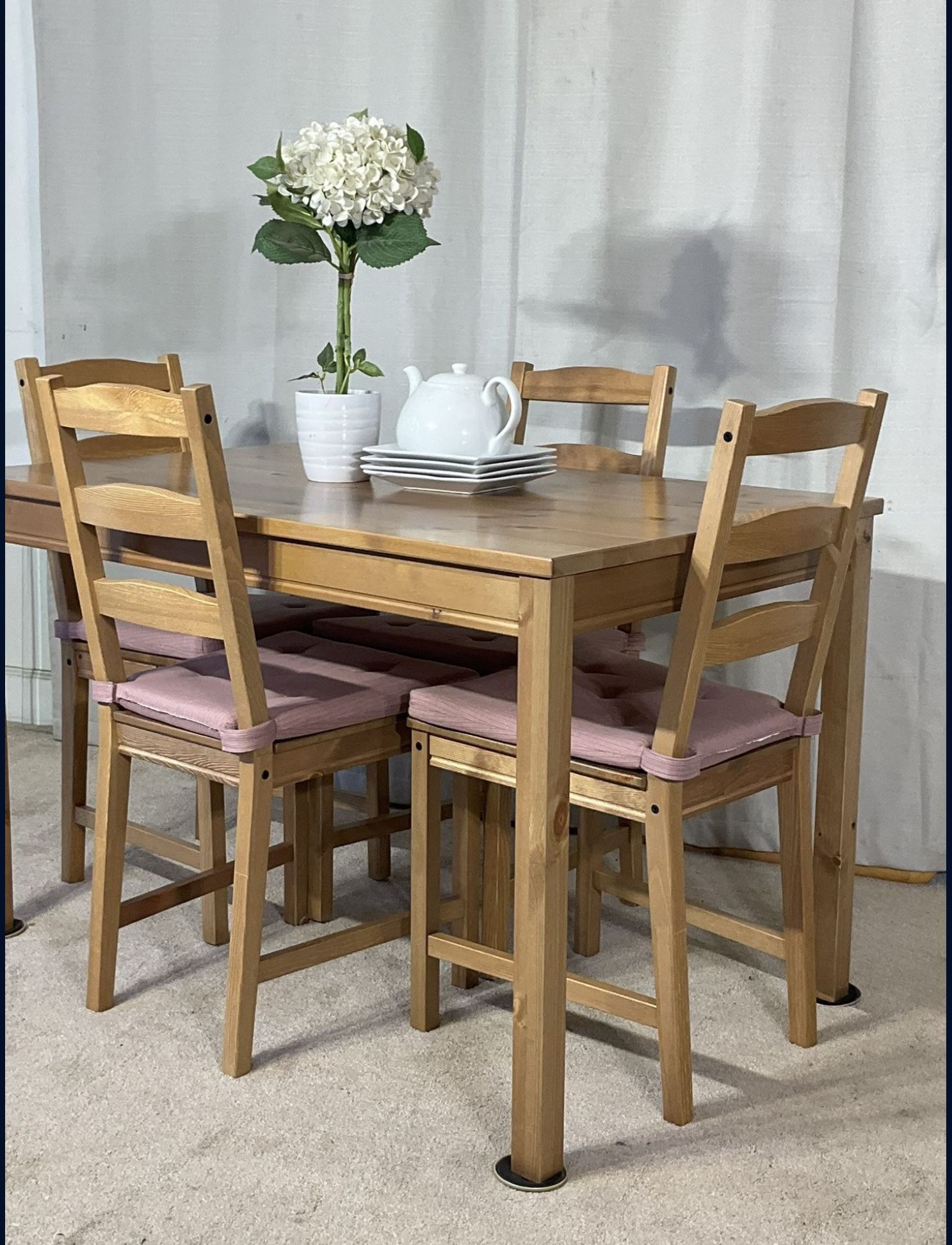 Compact Kitchen Dining Table & 4 Chairs With Seat Cushions PERFECT FOR APARTMENT