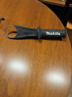 Makita Drill Rubberized soft grip handle provides increased comfort on the job